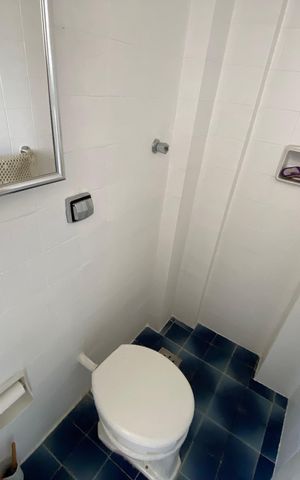 Apartamento à venda com 54m², 2 quartos e 1 vagaBanheiro de serviço