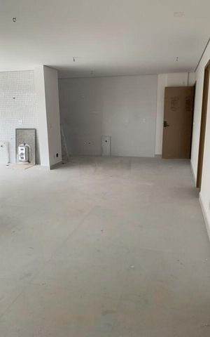 Apartamento à venda com 126m², 3 quartos e 4 vagas