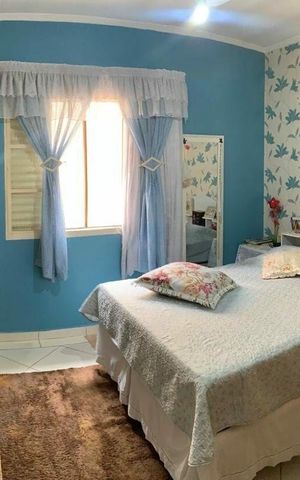 Casa à venda com 200m², 2 quartos e 3 vagas