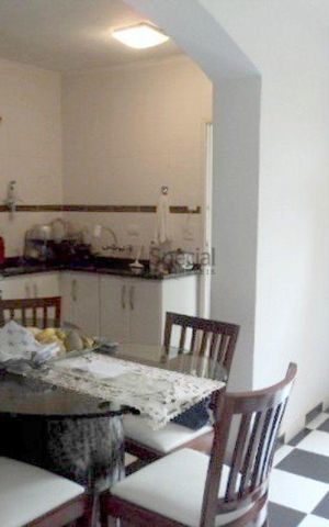 Casa à venda com 260m², 3 quartos e 2 vagas