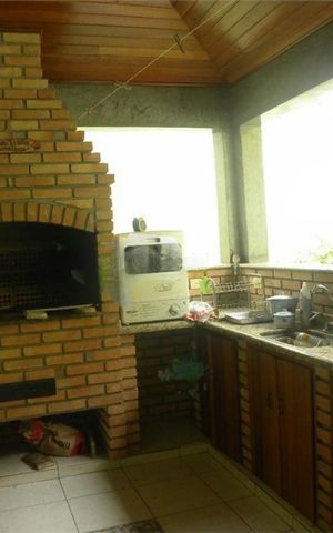 Casa à venda com 390m², 3 quartos e 3 vagas