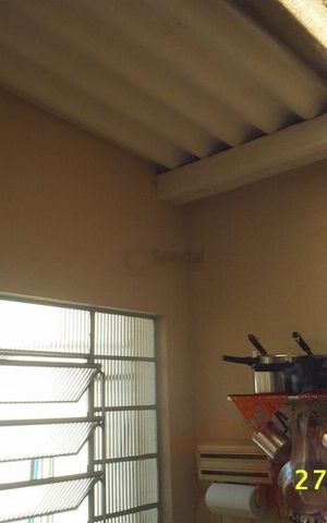 Casa à venda com 80m², 2 quartos e sem vaga