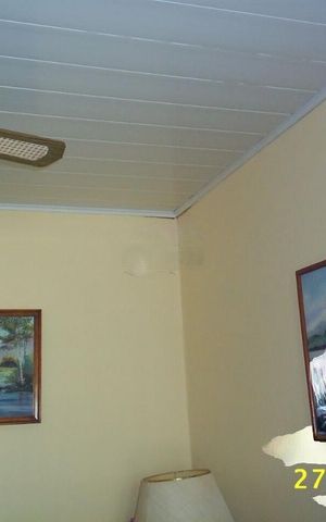 Casa à venda com 80m², 2 quartos e sem vaga