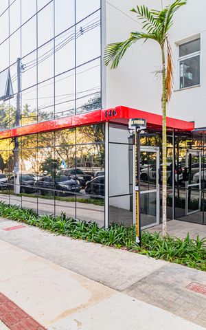 Apartamento à venda com 46m², 2 quartos e 1 vaga Apartamento à venda com 46m², 2 quartos e 1 vagaFachada e portaria