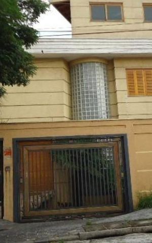 Casa à venda com 200m², 3 quartos e 5 vagas