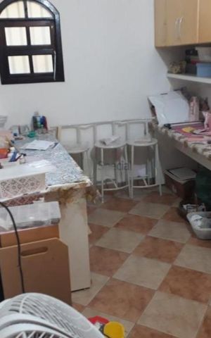 Casa à venda com 248m², 3 quartos e 6 vagas