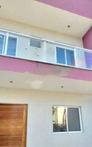 Casa à venda com 105m², 2 quartos e 2 vagas