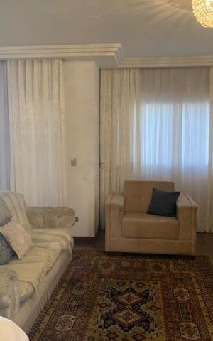 Apartamento à venda com 197m², 3 quartos e 2 vagas