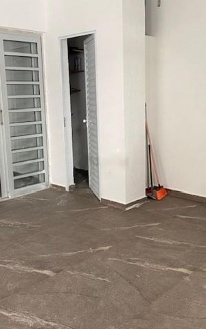 Casa à venda com 130m², 3 quartos e 2 vagas