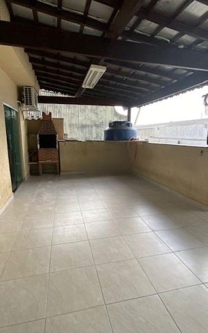 Casa à venda com 130m², 3 quartos e 2 vagas
