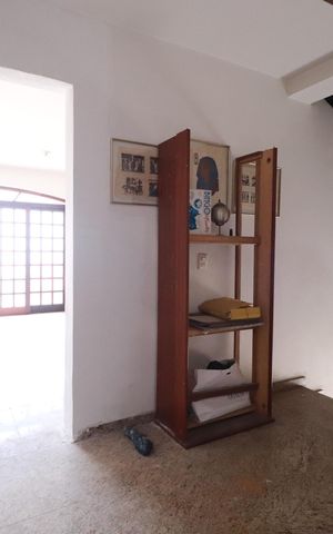Casa à venda com 283m², 4 quartos e 2 vagasEscada