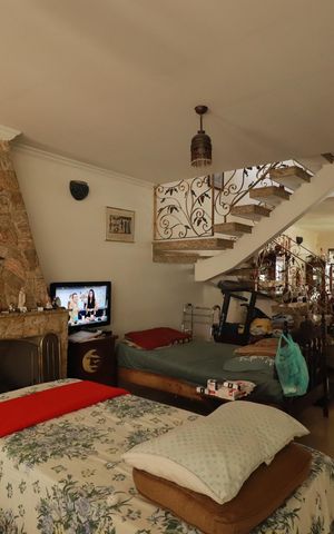 Casa à venda com 283m², 4 quartos e 2 vagasSala