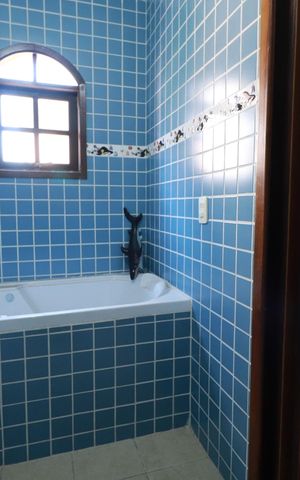 Casa à venda com 283m², 4 quartos e 2 vagasBanheiro da Suíte 2