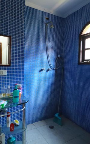 Casa à venda com 283m², 4 quartos e 2 vagasBanheiro da Suíte 4