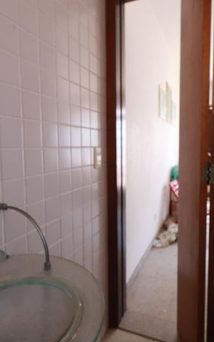 Casa à venda com 283m², 4 quartos e 2 vagasLavabo 1