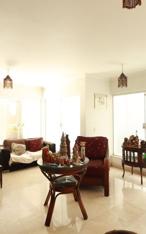 Casa à venda com 283m², 4 quartos e 2 vagasSala