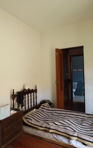 Casa à venda com 283m², 4 quartos e 2 vagasSuíte 2
