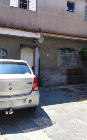 Casa à venda com 100m², 4 quartos e 4 vagas