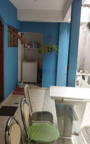Casa à venda com 100m², 4 quartos e 4 vagas