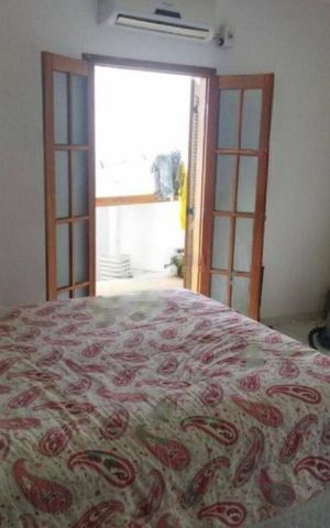 Casa à venda com 100m², 4 quartos e 4 vagas