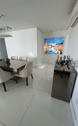 Apartamento à venda com 180m², 2 quartos e 3 vagas