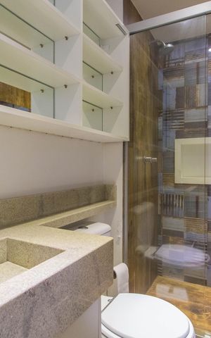 Apartamento para alugar com 68m², 2 quartos e 1 vaga Apartamento para alugar com 68m², 2 quartos e 1 vagaBanheiro da Suíte