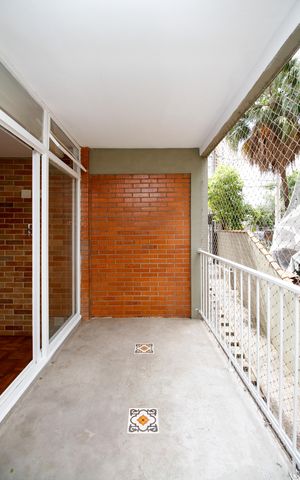 Apartamento à venda com 102m², 2 quartos e 1 vaga Apartamento à venda com 102m², 2 quartos e 1 vagaVaranda e Vista