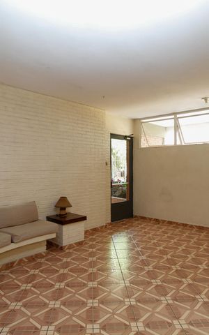 Apartamento à venda com 102m², 2 quartos e 1 vaga Apartamento à venda com 102m², 2 quartos e 1 vagaHall Social
