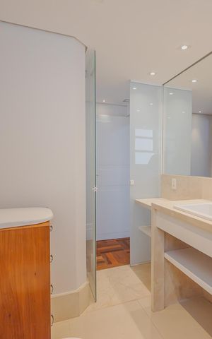 Apartamento à venda com 190m², 3 quartos e 2 vagasBanheiro da Suíte