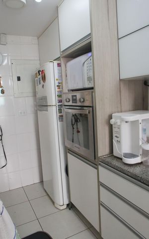 Apartamento à venda com 167m², 4 quartos e 2 vagas Apartamento à venda com 167m², 4 quartos e 2 vagasCozinha