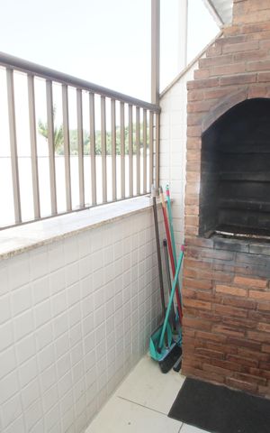 Apartamento à venda com 167m², 4 quartos e 2 vagas Apartamento à venda com 167m², 4 quartos e 2 vagasChurrasqueira