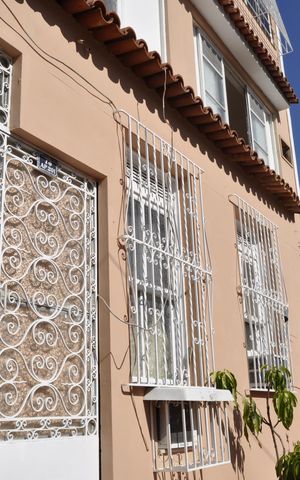Casa para alugar com 250m², 5 quartos e sem vagaFachada
