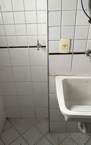 Apartamento para alugar com 100m², 2 quartos e 1 vaga Apartamento para alugar com 100m², 2 quartos e 1 vagaÁrea de Serviço