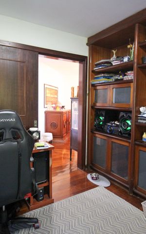 Apartamento à venda com 173m², 4 quartos e 4 vagas Apartamento à venda com 173m², 4 quartos e 4 vagasQuarto 1
