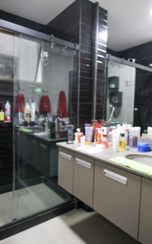Apartamento à venda com 173m², 4 quartos e 4 vagas Apartamento à venda com 173m², 4 quartos e 4 vagasBanheiro Social