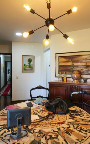 Apartamento à venda com 173m², 4 quartos e 4 vagas Apartamento à venda com 173m², 4 quartos e 4 vagasSala