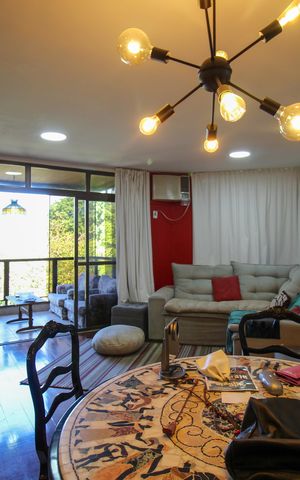 Apartamento à venda com 173m², 4 quartos e 4 vagas Apartamento à venda com 173m², 4 quartos e 4 vagasSala