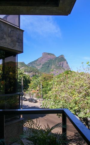 Apartamento à venda com 173m², 4 quartos e 4 vagas Apartamento à venda com 173m², 4 quartos e 4 vagasVista da Varanda dos Quartos