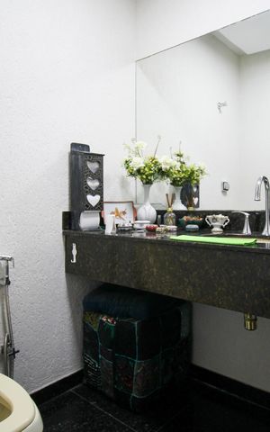 Apartamento à venda com 173m², 4 quartos e 4 vagas Apartamento à venda com 173m², 4 quartos e 4 vagasLavabo