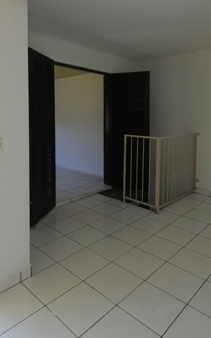 Casa à venda com 150m², 3 quartos e 2 vagas Casa à venda com 150m², 3 quartos e 2 vagasQuarto 3