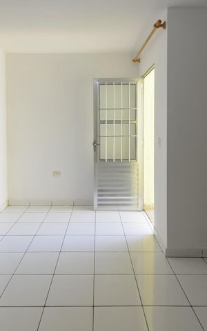 Casa à venda com 150m², 3 quartos e 2 vagas Casa à venda com 150m², 3 quartos e 2 vagasQuarto 3