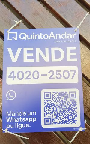 Casa à venda com 150m², 3 quartos e 2 vagas Casa à venda com 150m², 3 quartos e 2 vagasPlaquinha