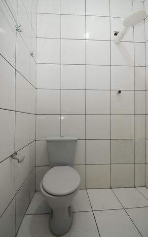 Casa à venda com 150m², 3 quartos e 2 vagas Casa à venda com 150m², 3 quartos e 2 vagasBanheiro de serviço