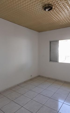 Casa à venda com 150m², 3 quartos e 2 vagas Casa à venda com 150m², 3 quartos e 2 vagasQuarto 1