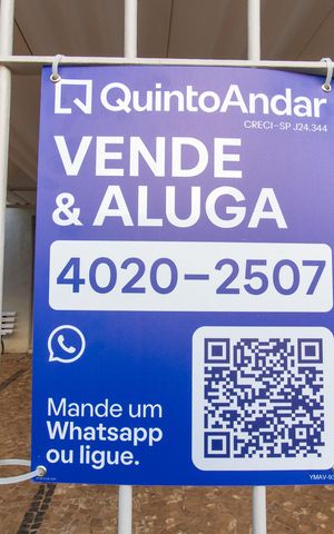Apartamento à venda com 70m², 2 quartos e 1 vaga Apartamento à venda com 70m², 2 quartos e 1 vagaPlaca