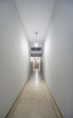 Apartamento à venda com 70m², 2 quartos e 1 vaga Apartamento à venda com 70m², 2 quartos e 1 vagaCorredor de entrada