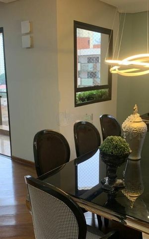Apartamento à venda com 215m², 3 quartos e 3 vagas
