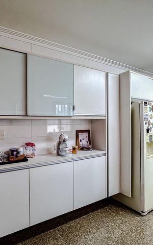 Apartamento à venda com 188m², 4 quartos e 3 vagas Apartamento à venda com 188m², 4 quartos e 3 vagasCozinha