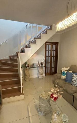 Casa à venda com 88m², 2 quartos e 2 vagas
