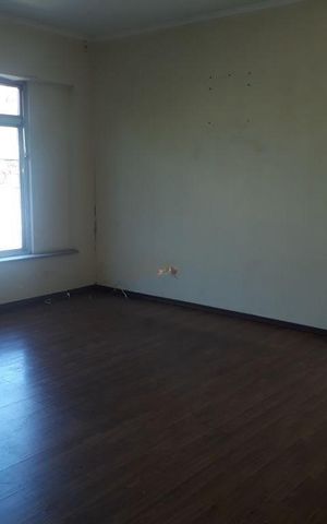 Casa à venda com 340m², 4 quartos e 6 vagas